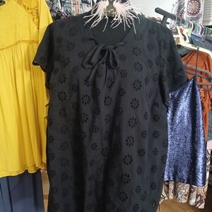2 pc size 22/24 blk blouse outfit